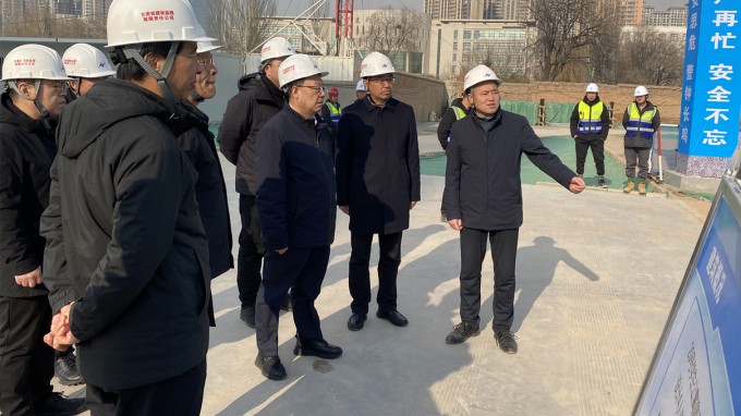 張佩峰到項目施工現(xiàn)場督導檢查節(jié)前安全生產工作